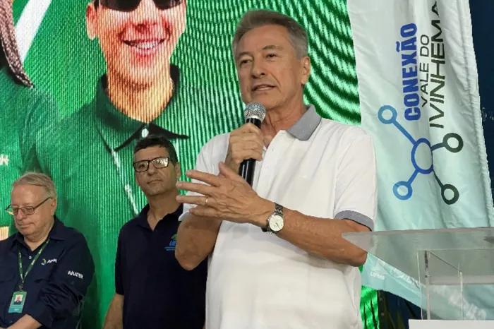 Hashioka destaca papel da tecnologia durante visita à Exponantec em Nova Andradina