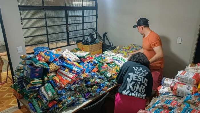 Igrejas e cooperativa doam mais de 8 toneladas de alimentos e ajudam a fortalecer ações do Fundo Social de Araçatuba