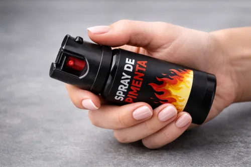 Oficina Mulher Segura ensina defesa pessoal e uso de spray