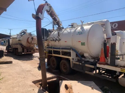 Esvaziamento de fossas leva mais saúde e dignidade