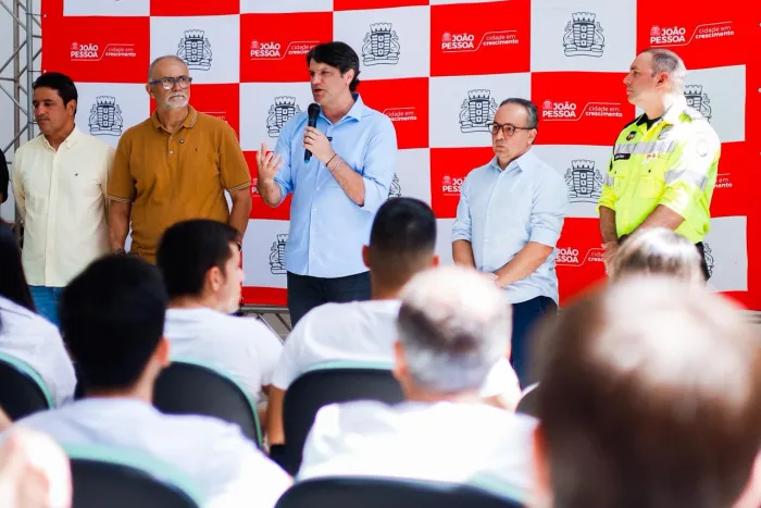 Leo Bezerra inicia a formação da terceira turma de agentes de mobilidade urbana