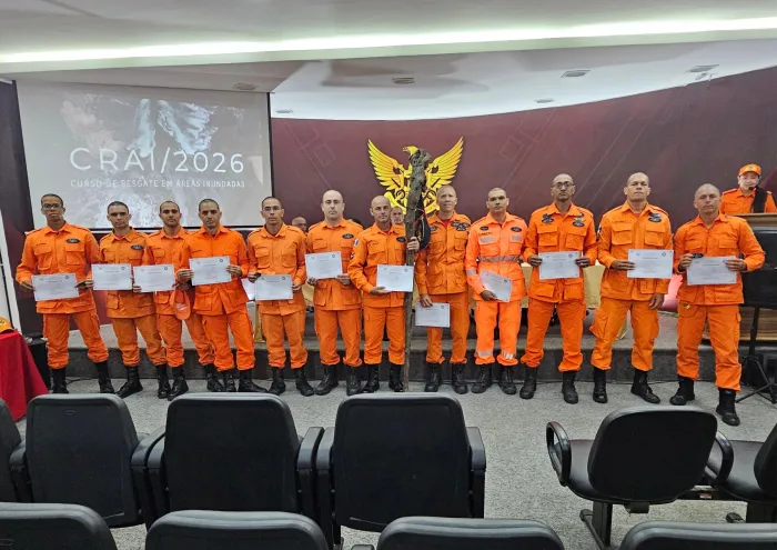 Corpo de Bombeiros forma 12 militares na 6ª edição do Curso de Resgate em Áreas Inundadas