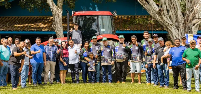  Entrega contou com a participação ainda do vereador de Machadinho, Cícero Martins, que fez a indicação ao deputado (Foto; Assessoria parlamentar)