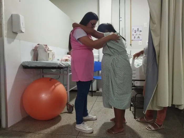 Hospital Municipal Esaú Matos fortalece parto humanizado com presença de doulas e curso de capacitação