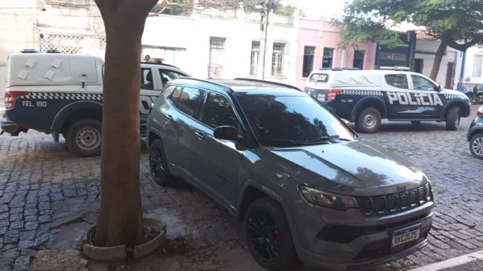 Polícia Militar Recupera em Corumbá Veículo Roubado.