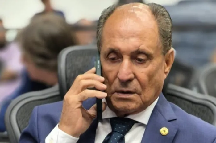 Deputado Zé Teixeira solicita obras de estrutura e lazer para bairros de Dourados