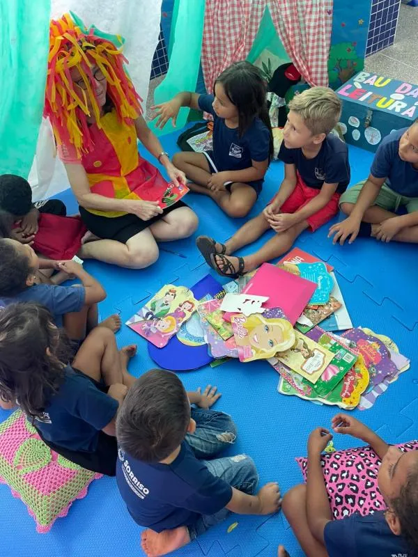 Estudantes participam de atividades em celebração à literatura