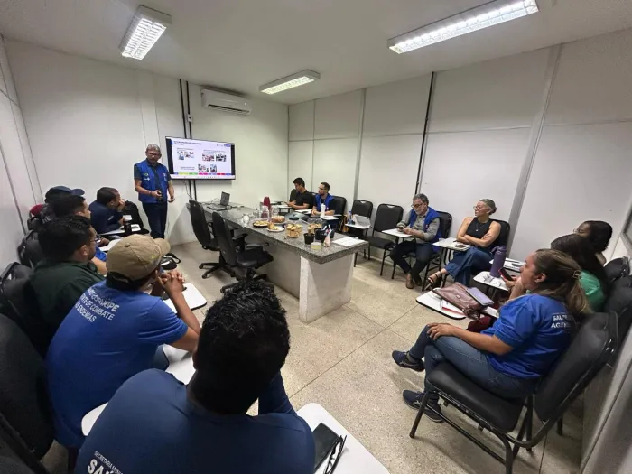 A capacitação para implantação do monitoramento entomológico do Aedes aegypti no município de Coruripe começou nesta quinta-feira - Ascom Sesau