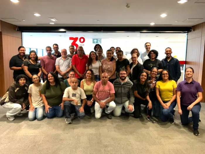 Detran-MG fortalece inclusão com atuação de profissionais surdos em diferentes áreas