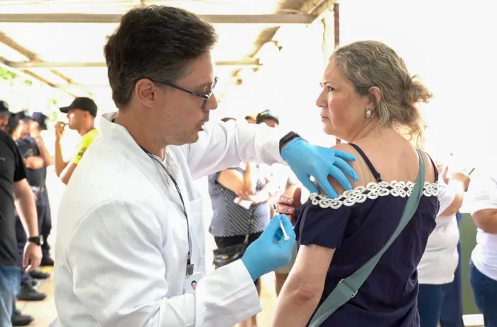 Instituto Butantan recruta voluntários de 60 anos ou mais para ensaio clínico da vacina adjuvada contra gripe em idosos