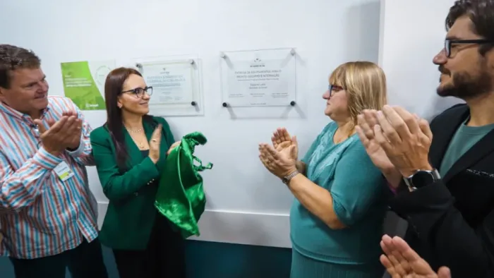 Governo do Estado entrega mobiliário e equipamentos adquiridos com recursos do Avançar Mais na Saúde ao Hospital de Guaporé