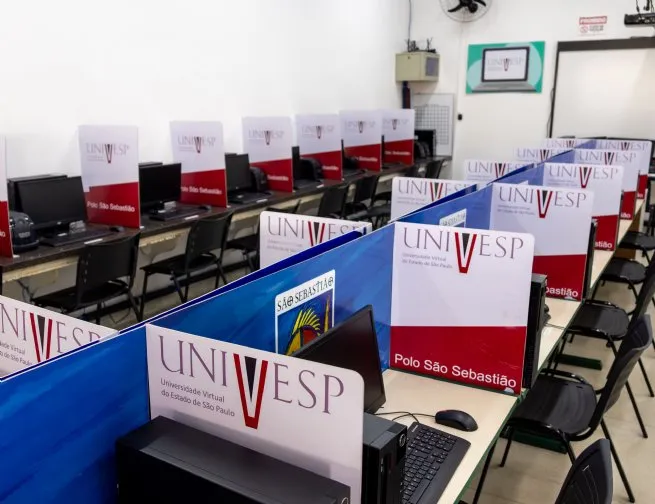 Candidatos de São Sebastião participam da prova do Vestibular 2026 da Univesp neste domingo