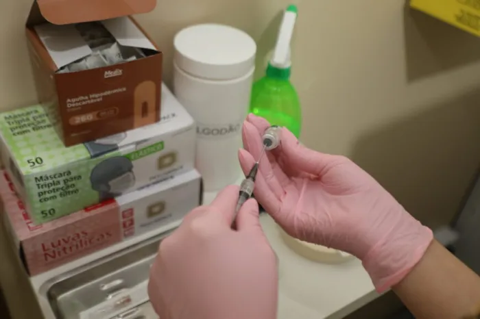 As propostas objetivam ampliar o acesso da população aos imunizantes e qualificar a organização dos serviços de saúde