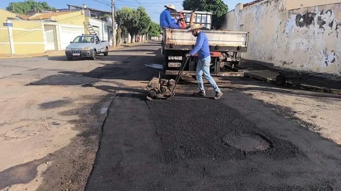 Trabalho de recuperação de vias tem continuidade nesta semana em Araçatuba