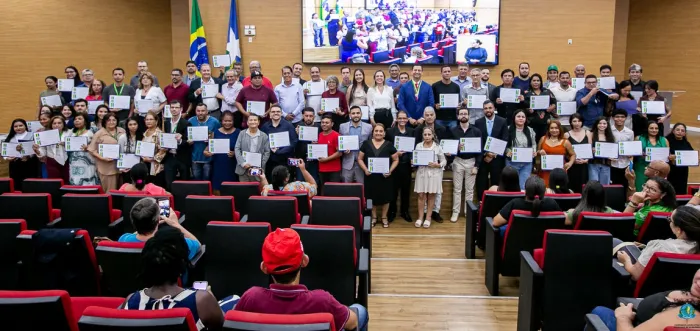  Homenageados receberam certificados em reconhecimento aos serviços prestados pela Conab em Rondônia (Foto: Thyago Lorentz I Secom ALE/RO)
