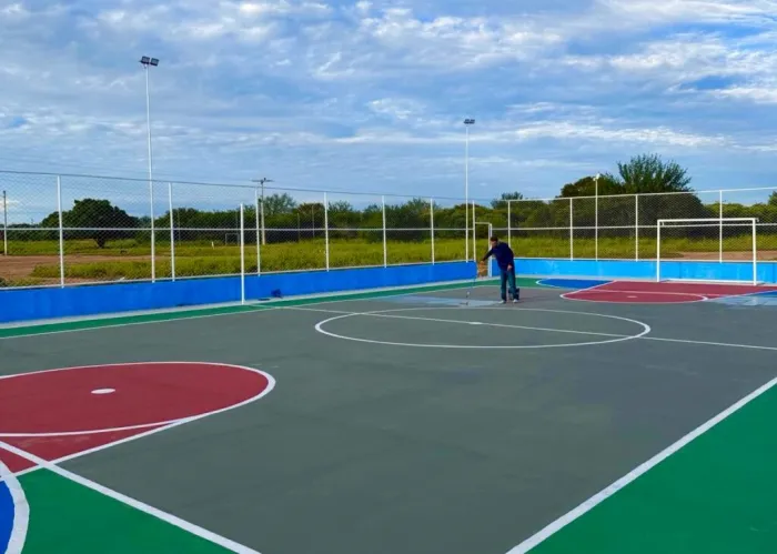 Governo do Estado inaugura quadra poliesportiva em São Lourenço do Piauí nesta quarta-feira (29)