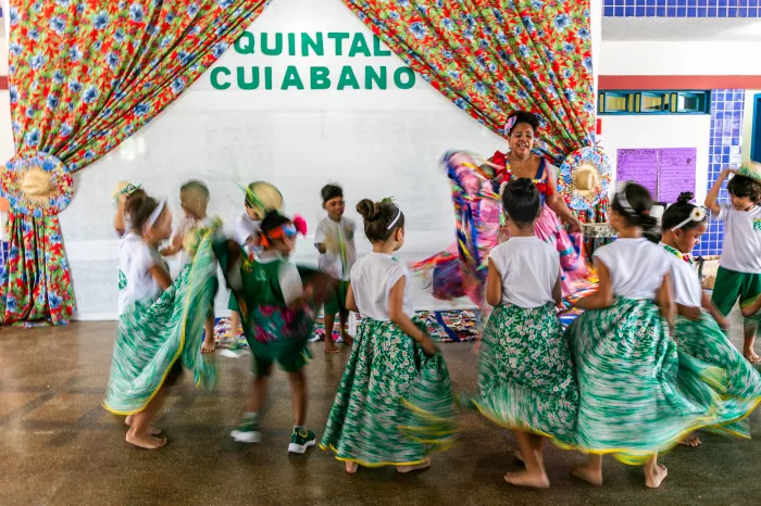 Quarta edição do Quintal Cuiabano leva danças e tradição gastronômica a crianças em Cuiabá