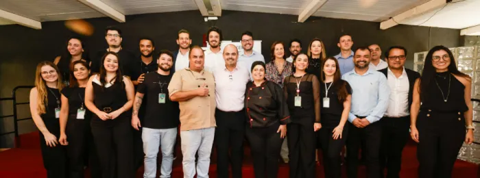 Governo de Minas entrega escrituras de imóveis para 190 famílias de Conselheiro Lafaiete