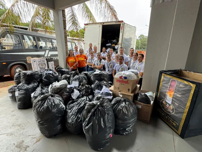 Polícia Civil recebe mais de 1,5 agasalhos arrecadados pelos alunos do curso de Formação