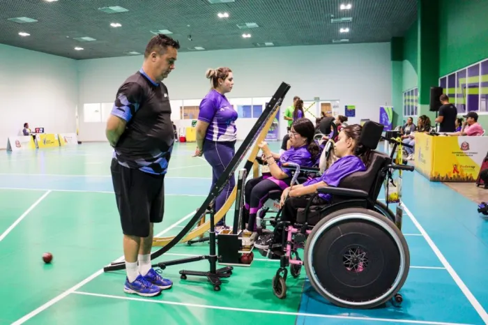 As competições aconteceram simultaneamente, de manhã e de tarde, promovendo a inclusão e o intercâmbio entre estudantes de escolas públicas, privadas e técnicas. Fotos: Jessica Mariz/SEDPcD/Divulgação