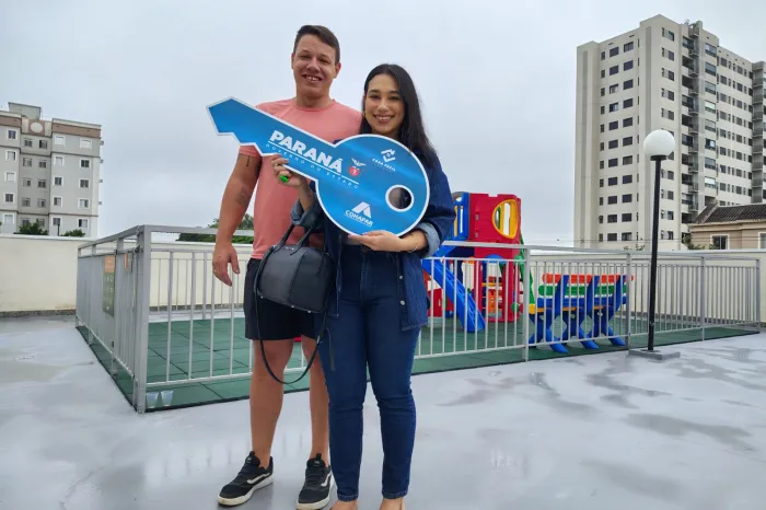 Com aporte do Estado, 156 novos apartamentos são entregues a famílias de Londrina