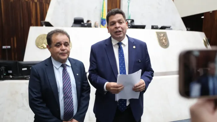 Deputados Batatinha e Gugu Bueno (à dir.), ambos do PSD. - Créditos: Valdir Amaral/Alep