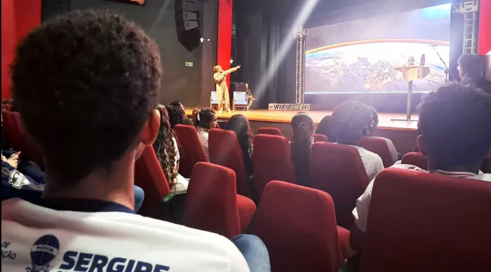 Educação de Sergipe recebe palestra de cientista brasileira atuante na Nasa