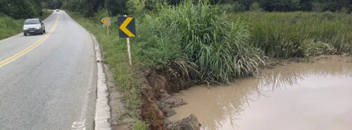 Rodovia MGC-369 será totalmente interditada entre Santana do Jacaré e Campo Belo para obras de drenagem