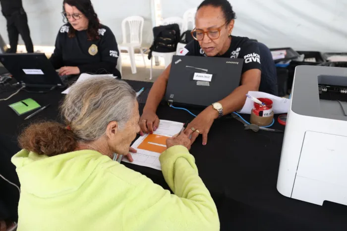Nova carteira de identidade, regularizações e vagas de emprego: serviços do Governo Presente chegam a Paracatu na quinta-feira (7/5) 