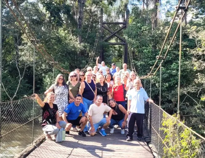 Projeto ‘Pé na Estrada’ promove integração de idosos de São Sebastião em visita a Guararema