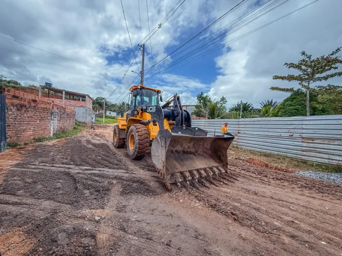 Prefeitura realiza ações de melhoramento em Areia Branca