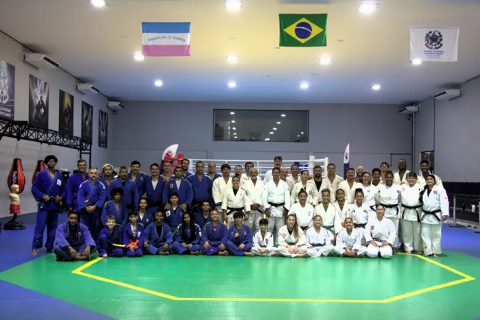 Ginásio de Lutas da Sesport recebe encontro de judocas veteranos