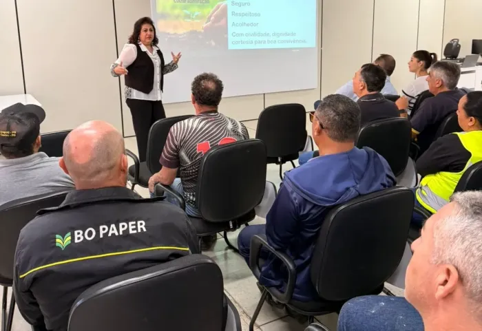 PALESTRA ABORDA PREVENÇÃO AO ASSÉDIO E DISCRIMINAÇÃO
