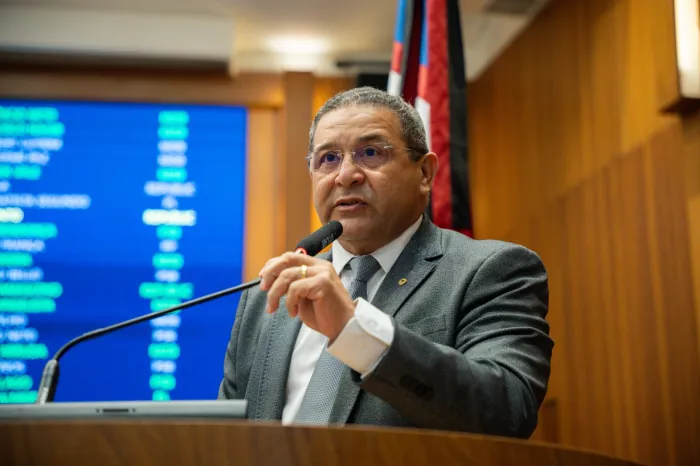 Jotta Pinto aponta locais de grandes alagamentos em São Luís e denuncia graves prejuízos à população