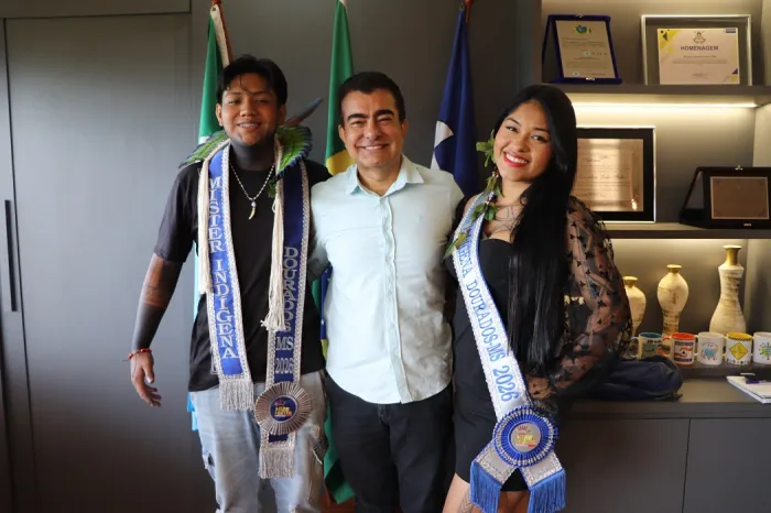 Miss e Mister Indígena 2026 são recebidos pelo prefeito, que destaca importância do concurso