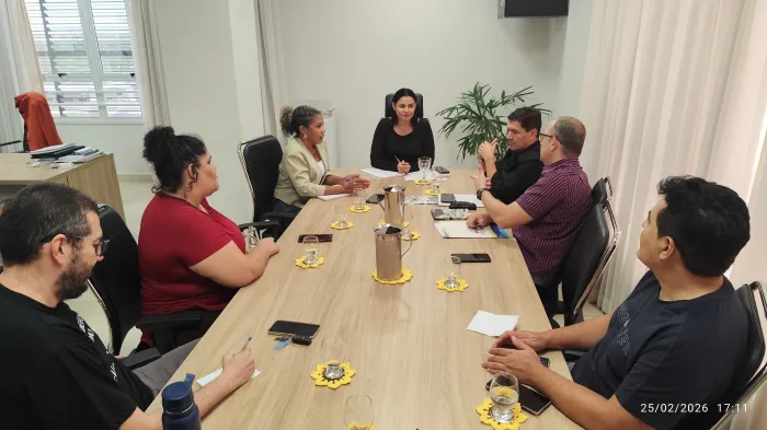 Prefeitura de Palmas concede novas progressões a servidores da Educação e alcança mais de 2,6 mil benefícios na gestão