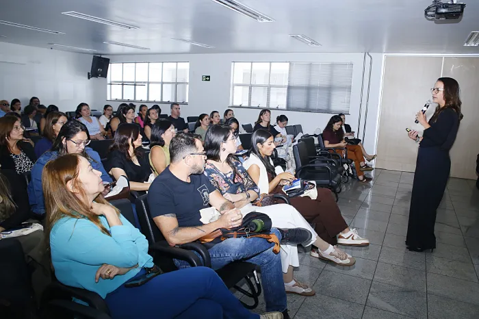 Hemominas capacita profissionais para atendimento odontológico de pacientes com doença falciforme