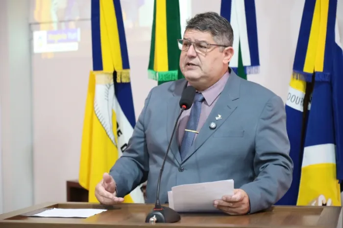 Yuri alerta para fila de 400 crianças e destaca ampliação da equoterapia em Dourados
