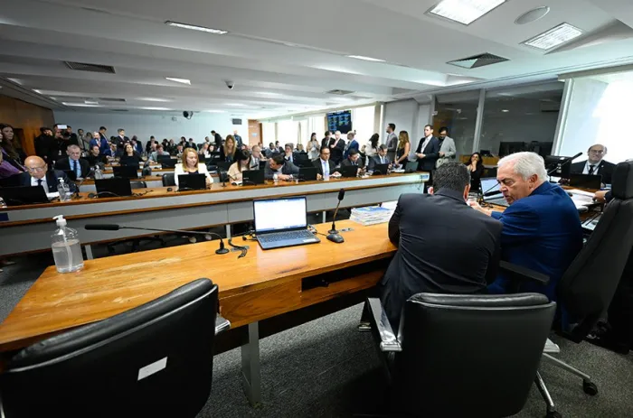 Reunião da CCJ do Senado em abril - Foto: Andressa Anholete/Agência Senado