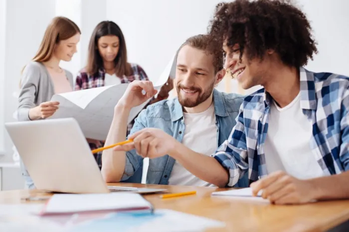 Trampolim integra tecnologia e soft skills para impulsionar qualificação profissional no estado