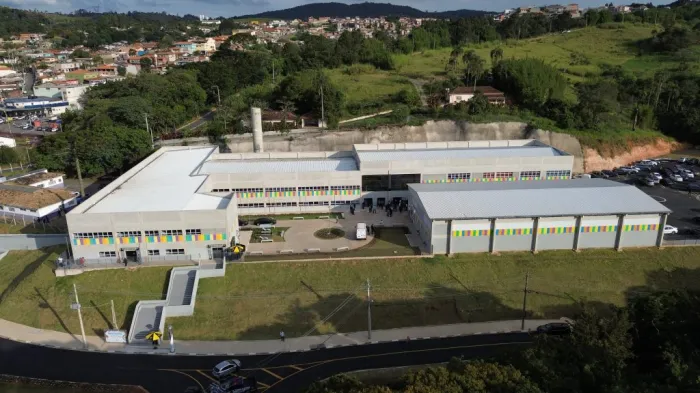Unidade tem cerca de 8 mil m² de área construída e capacidade para atender mais de 900 crianças e adolescentes. Foto: Paulo Guereta/Governo do Estado de SP