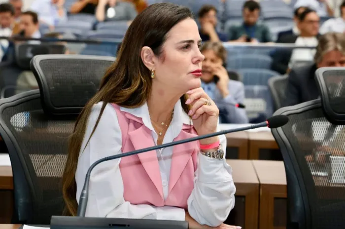Mara Caseiro solicita academia ao ar livre para assentamento em Juti