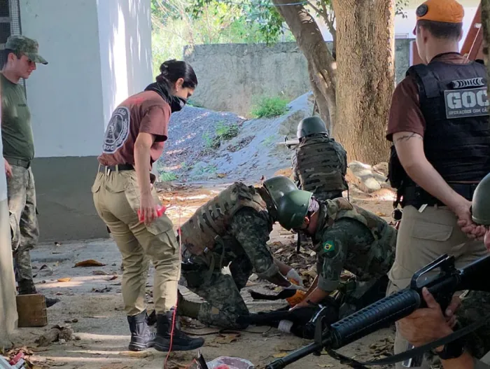 O treinamento teve como foco preparar operadores de segurança e defesa que atuam como condutores de cães. Foto: Divulgação