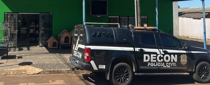 Polícia Civil autua médica veterinária em flagrante por comercializar xampu veterinário adulterado para uso humano