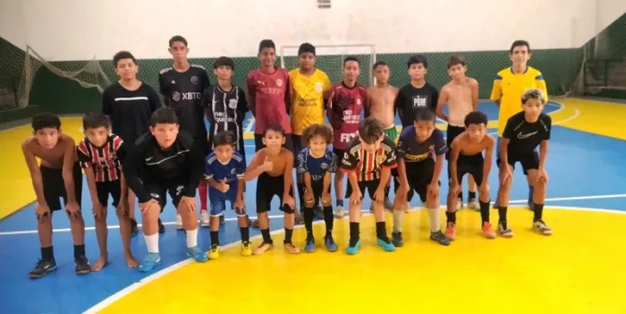 Escolinha Municipal de Futsal e Futebol de Campo atende mais de 60 crianças em Brasilândia