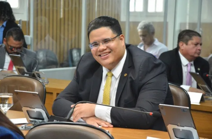 Marlon Botão propõe Dia Municipal de Combate à Violência contra Pessoas com TEA