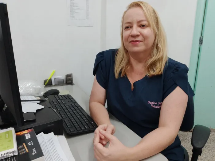 A psicóloga Regina Japiá alerta para a importância de se identificar quando é a hora de buscar ajuda especializada - Ascom MESM