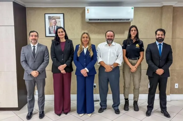 Os assuntos discutidos incluíram criação de delegacia para grupos vulneráveis