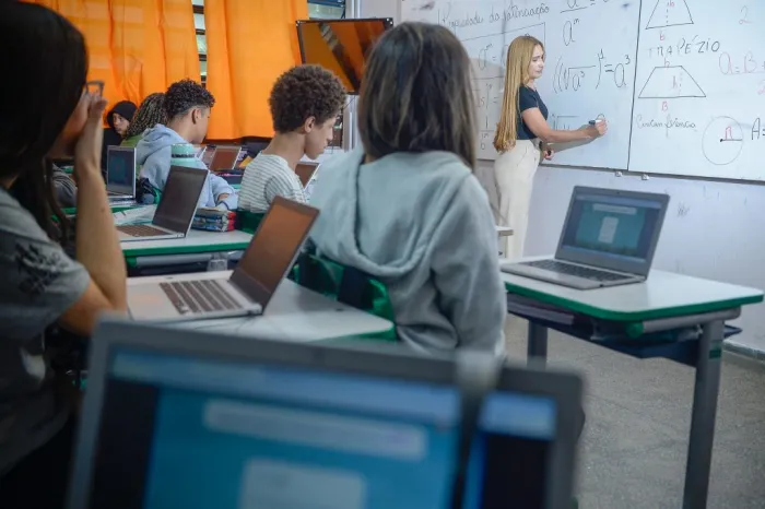 A iniciativa faz parte das ações contínuas da Seduc-SP para qualificar ainda mais o ensino oferecido aos estudantes, e para assegurar aulas em todas as disciplinas com qualidade ao longo do ano letivo.