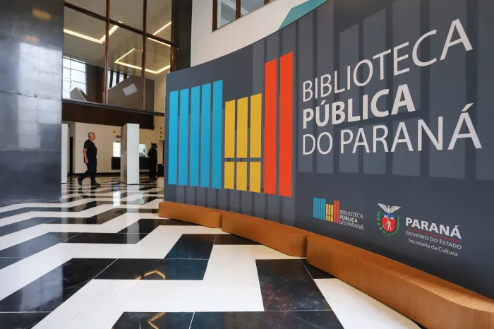 Lançamentos, oficinas e recital integram a programação de maio da Biblioteca Pública
